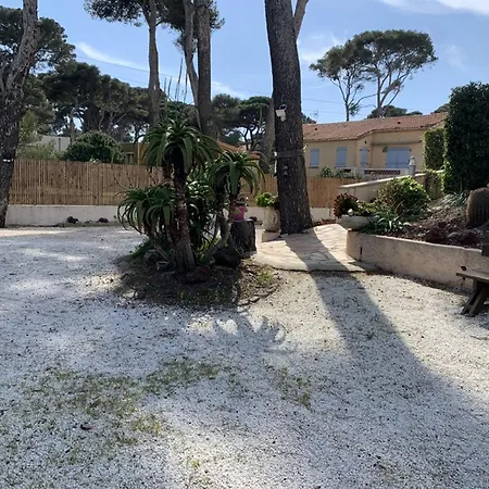 Апартаменты Studio Climatise A Hyeres: Plage, Wifi, Parking, Terrasse Et Proximite Port - Fr-1-335-199 Йер